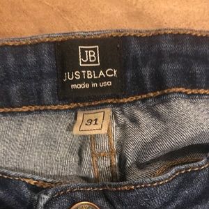 Just Black Distressed Jeans Size 31